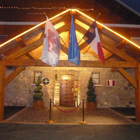 Hotel Le Chalet D'Auron Restaurant Et Spa المظهر الخارجي الصورة