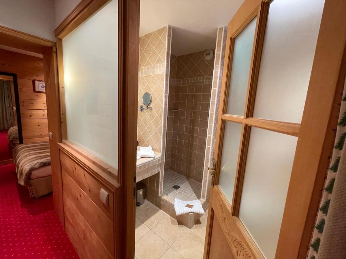 Hotel Le Chalet D'Auron Restaurant Et Spa المظهر الخارجي الصورة