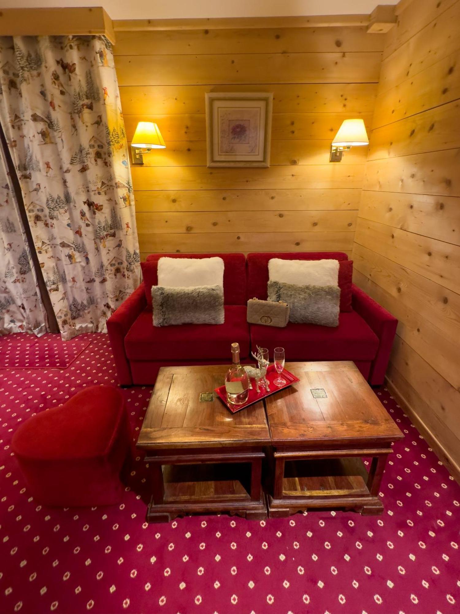 Hotel Le Chalet D'Auron Restaurant Et Spa المظهر الخارجي الصورة